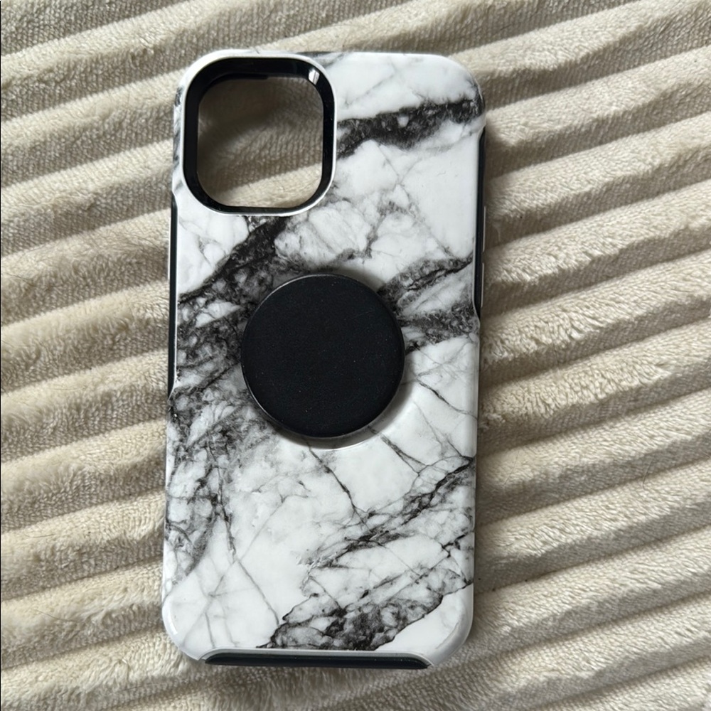 Otterbox Marble Pattern Phone Case with pop socket